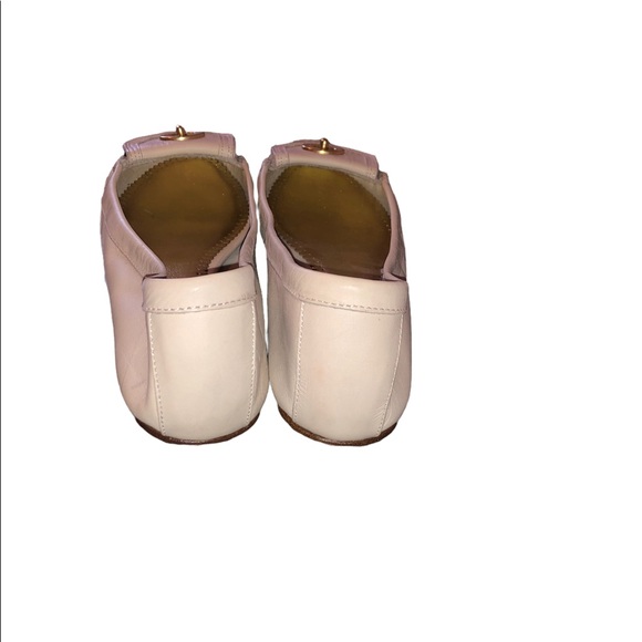 Coach size 10. Made in Italy. Cream/off-white leather loafers with turn lock - Picture 4 of 8